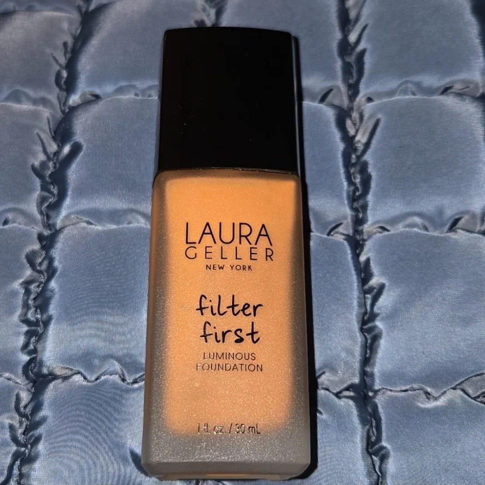 Laura Geller achieve flawless